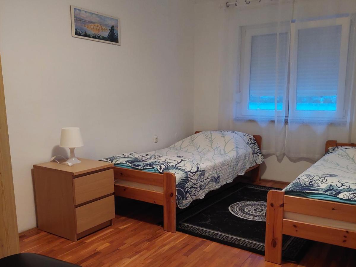 Apartmani Mujagic Batomalj Exterior photo